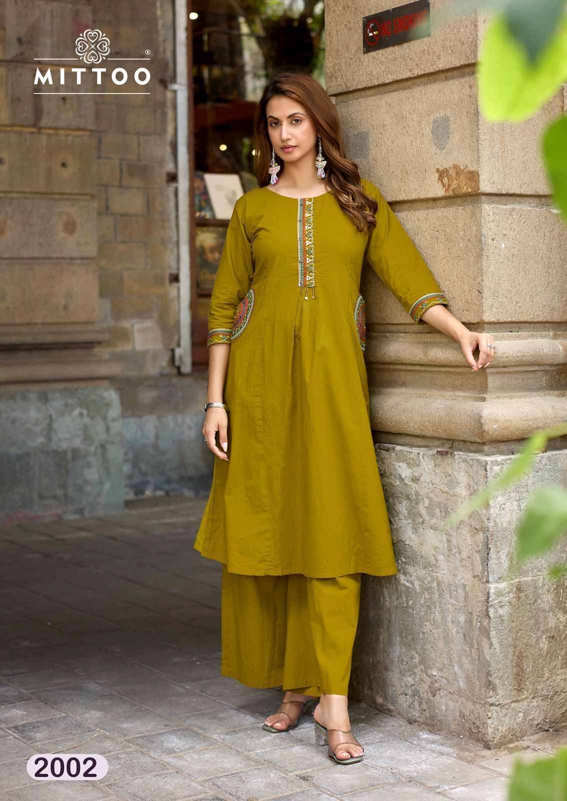 Vanyaa By MITTOO 2001 to 2004 Designer Casuals Wear Collection Rayon Kurtis With Bottom Hand work At Wholesale Price